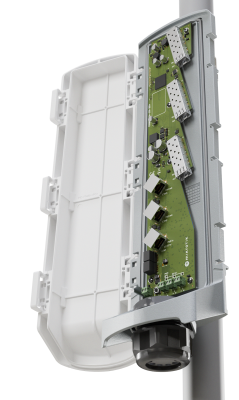 MikroTik CSS606-1G-2Gi-3S+OUT